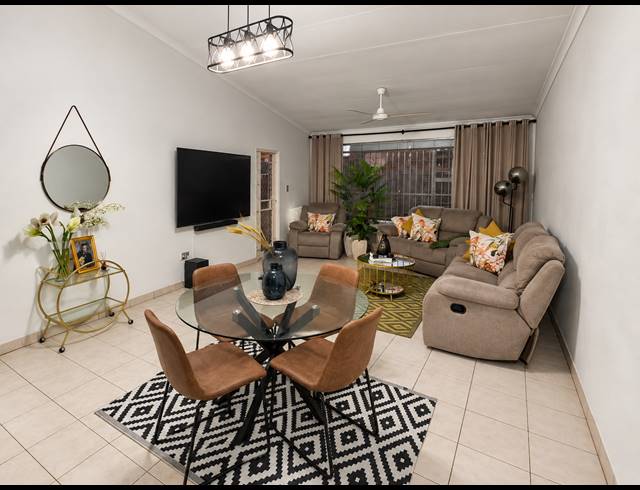 2 BEDROOM TOWNHOUSE FOR SALE IN WALDRIFT